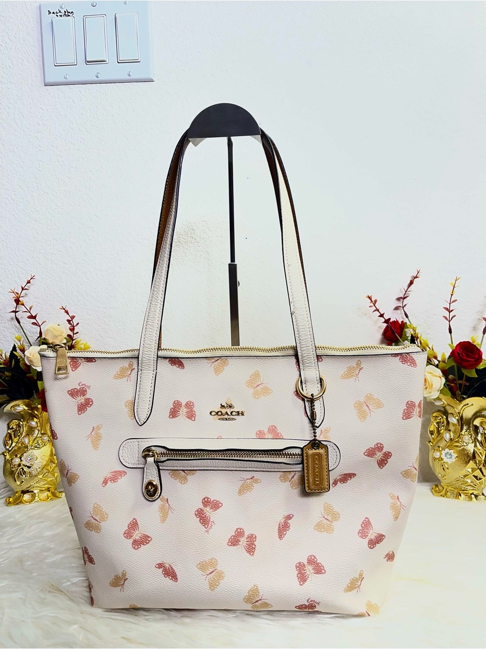 2019 Coach Butterfly Print Taylor Tote Bag with Pocket Turn-lock